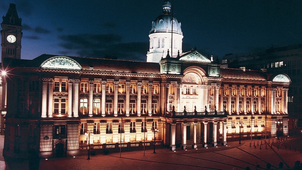 Birmingham Council House at night b