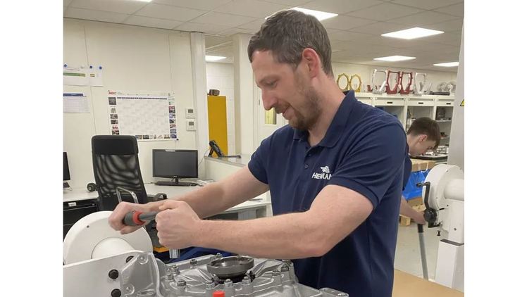 Hewland moves up a gear to supply aerospace