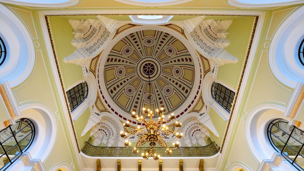 Birmingham Council House ceiling b